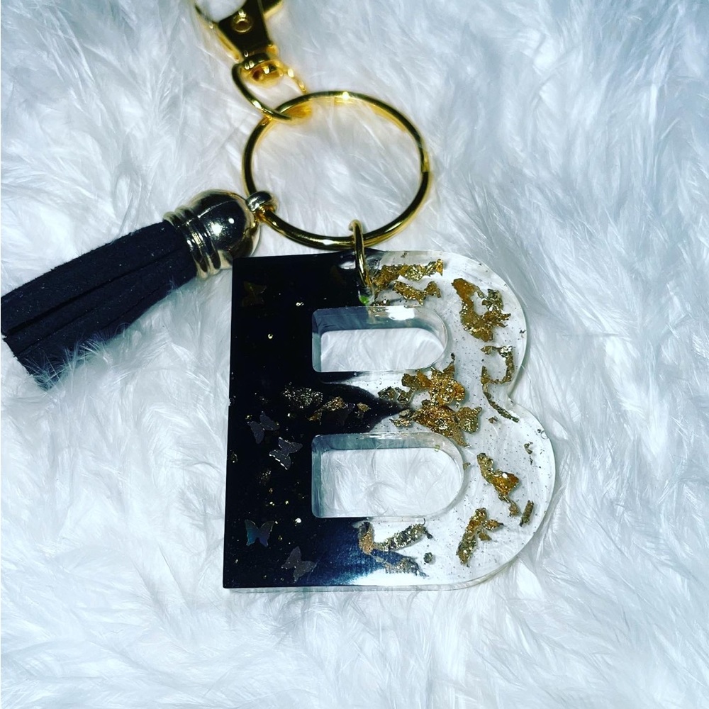 Letter Keychain - Picture 3 of 3